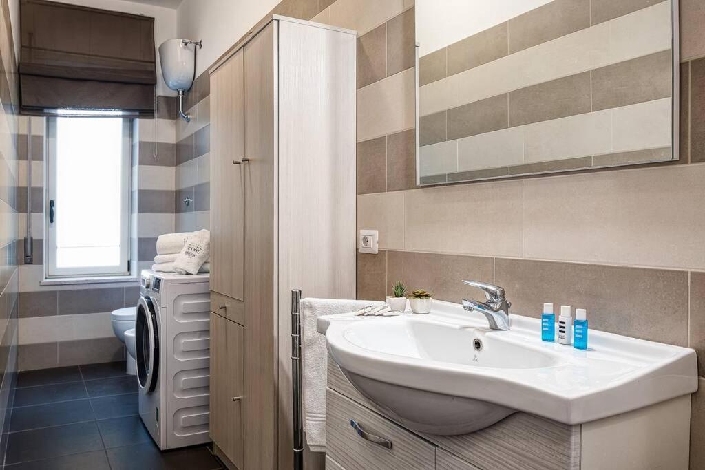 Gocce Villas - Joes Flat 1 Modern Соренто Екстериор снимка